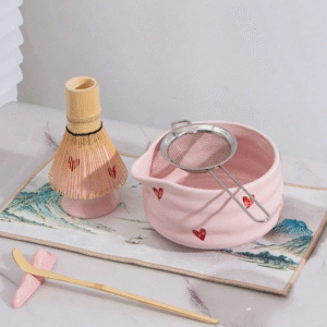 طقم تحضير ماتشا كامل – إصدار القلوب الوردية